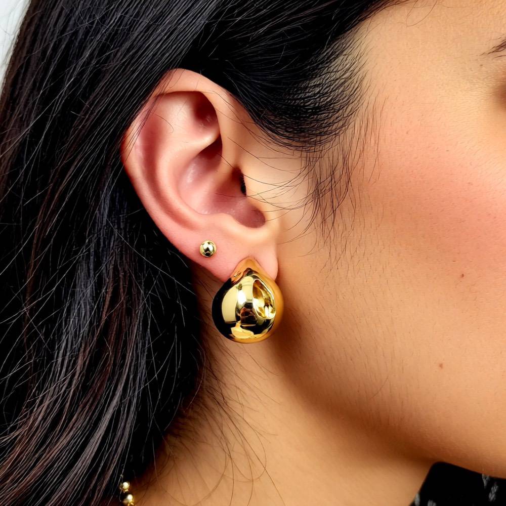 Retro Gold Water Droplet Stud Earrings - Plated Copper