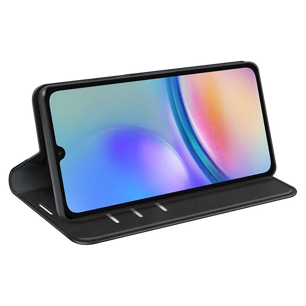 Samsung Galaxy A05s Case With Retro-Skin Magnetic Suction - Black